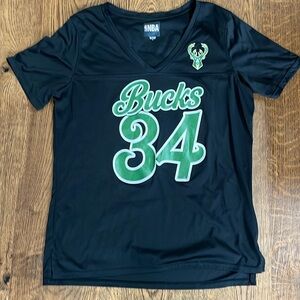 Milwaukee Bucks women’s black green short sleeve Antetokounmpo  medium N…